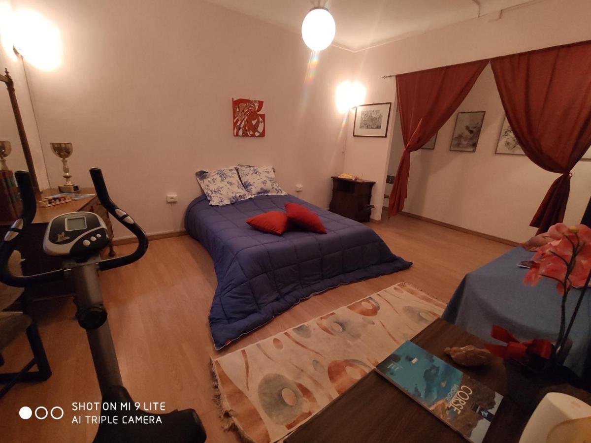 Apartamento Ex Ostu Impero: Vino, Tartufo Ed Ospitalita La Morra Exterior foto