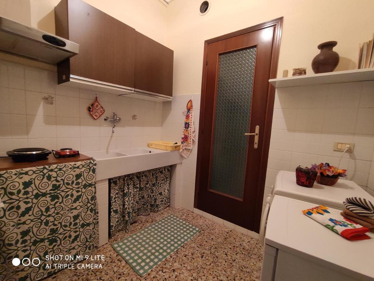 Apartamento Ex Ostu Impero: Vino, Tartufo Ed Ospitalita La Morra Exterior foto